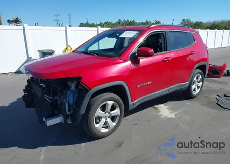 2018 Jeep Compass Latitude 4X4 z USA, uszkodzony, nr VIN 3C4NJDBB7JT262661